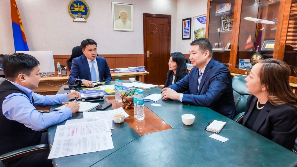 EXCHANGED OFFICIALS ON COOPERATION.