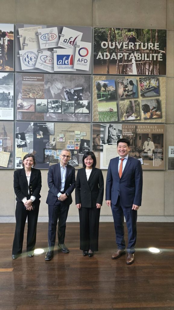 Head of Investment and Trade Department B. Zandan met with representatives of the French Development Agency (AFD).